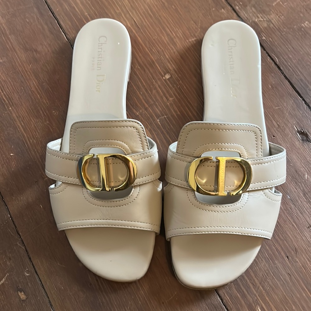 Christian Dior Slides tan and gold size 39